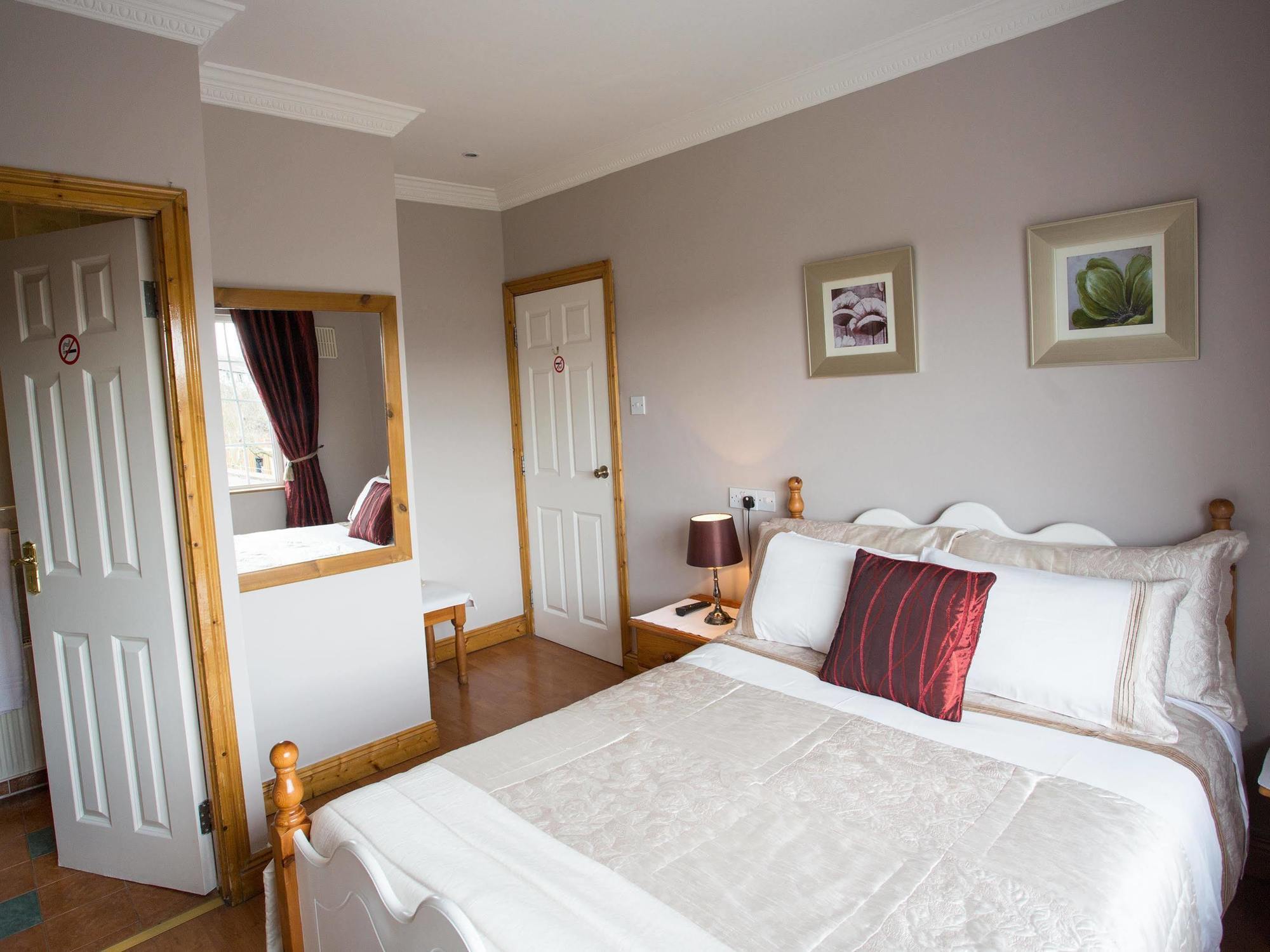 Almanii Bed & Breakfast Дъблин Екстериор снимка